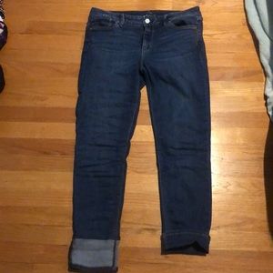 WHBM The Slim Crop Jeans Size 4